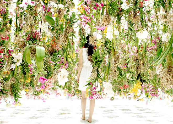 Floating Flower Garden - TeamLab