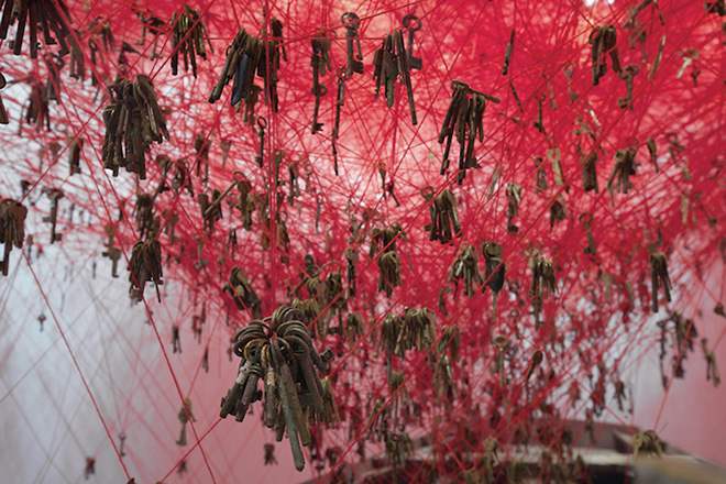 Chiharu Shiota - The Key in the Hand