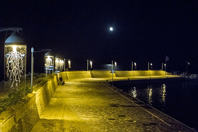 Borondo - Kouroi , Installation - Marina di Camerota. Photo credit: Fabiano Caputo