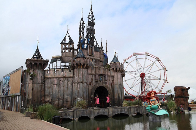 Banksy – Dismaland, Bemusement Park