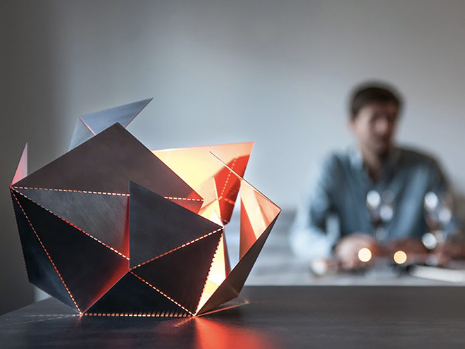 Thomas Hick – Folding Lamp