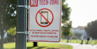 No Tech-Zone Signs - Cash Studios