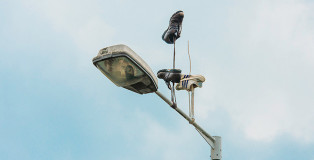 Pejac - Downside up, East London, 2016