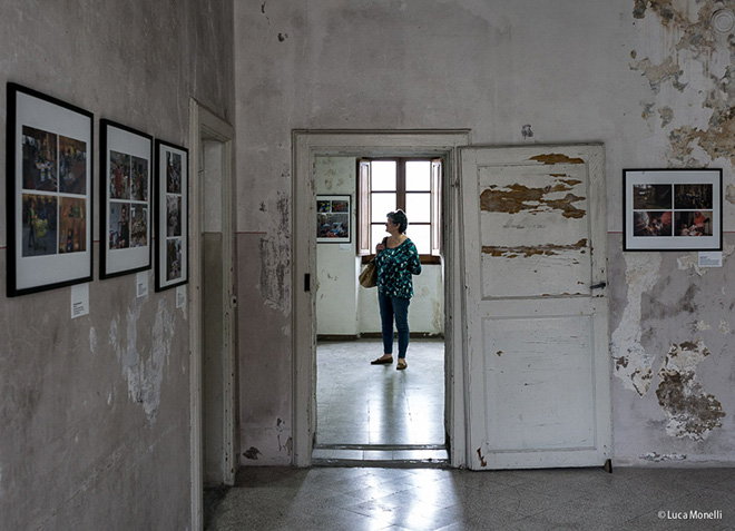 Tanti per Tutti - Viaggio nel Volontariato italiano, Mostra Nazionale Bibbiena. photo credit: Luca Monelli