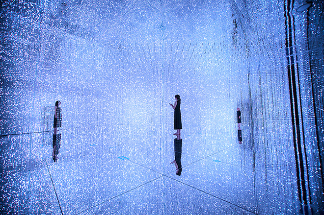 teamLab - Crystal Universe, Interactive Digital Installation, 2015