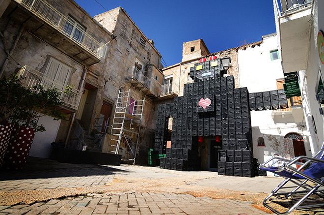 Massimo Sirelli - Installazione per Miscita Favara farmcultural park, 2014. Photo by Machy