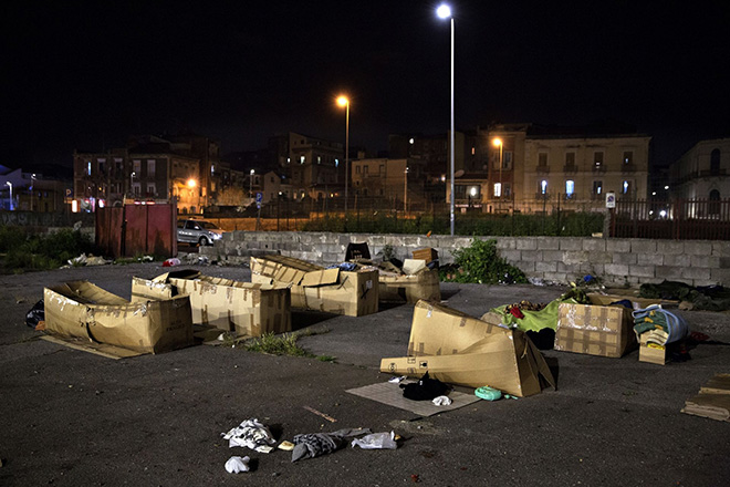 Jacob Ehrbahn - Makeshift Camp, Refugee Stream, Catania, Sicily (Italy), 2015