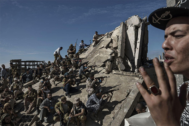 Alessio Romenzi - We Are Not Taking Any Prisoners, Sirte, Libya, November 26, 2016, World Press Photo 2017, General News, third prize stories