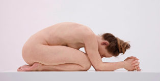 Sam Jinks - Untitled (Kneeling Woman) 2015. Courtesy the artist and Sullivan+Strumpf, Sydney