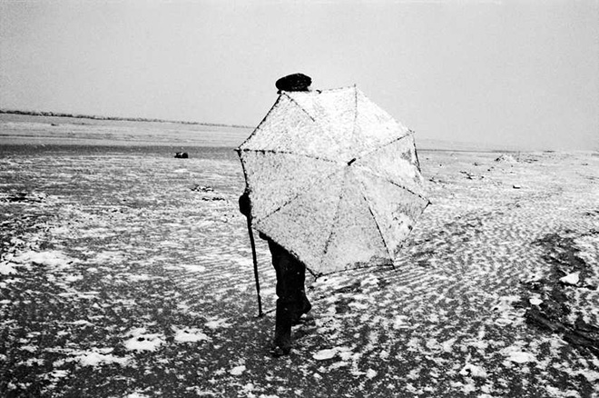 Marco Pesaresi - Rimini, Torre Pedrera, gennaio 1997. ©Marco Pesaresi/Contrasto