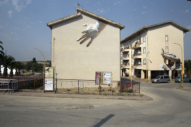 Collettivo Sbagliato - MACROSOMIA, cufù urban festival, Castrofilippo (Agrigento), 2017. photo credit: Angelo Jaroszuk Bogasz e Antonio Inzalaco