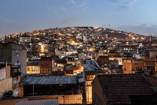 Valerio Muscella - Vista su Basmane, quartiere di Izmir, marzo 2016