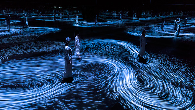 teamLab - Moving Creates Vortices and Vortices Create Movement. ©teamLab, courtesy Ikkan Art Gallery, Martin Browne Contemporary and Pace Gallery