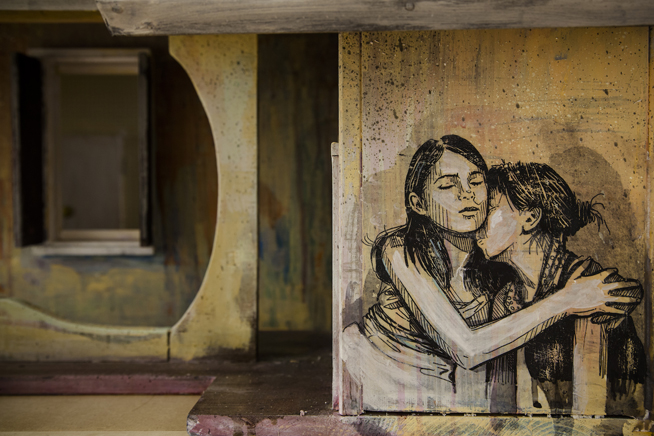 Alice Pasquini - The Unchanging World, photo credit: Alessandro Sgarito