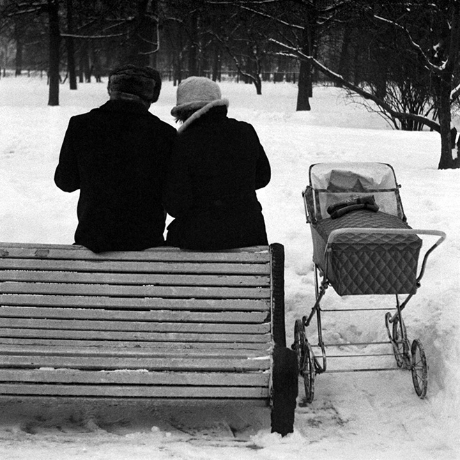 Masha Ivashintsova - Leningrad, Michurinsky garden, USSR, 1975