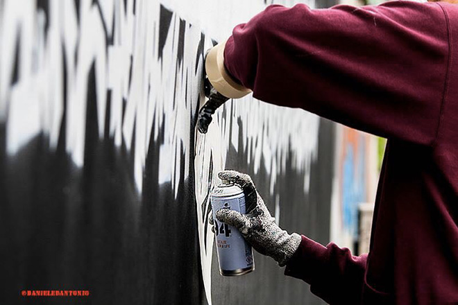 Opiemme - To Stephen Hawking, murale a Torino (Corso Tassoni). photo credit: Daniele Dantonio