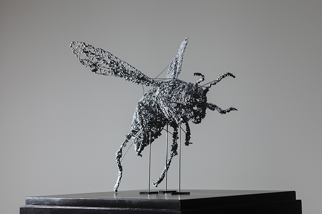 Ryoichi Kurokawa - dalla serie renature::bc-class, renature::insecta #2 [ prototype ], 2015. Scultura (Sinterizzazione laser, poliammide, rivestimento metallico) 308 x 332 x 271 mm. © L’artista. Courtesy Fundación Telefónica Lima
