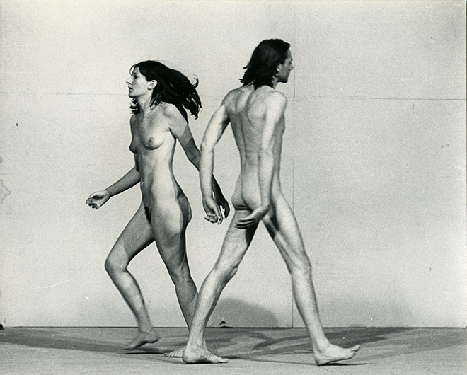 Ulay/Marina Abramović Relation in Space 1976, video 1⁄2” VHS trasferito su supporto digitale (b/n, sonoro), 59’28”. New Y ork, Abramović LLC. Courtesy of Marina Abramović Archives e LIMA, MAC/2017/036. Courtesy of Marina Abramović Archives. Marina Abramović by SIAE 2018