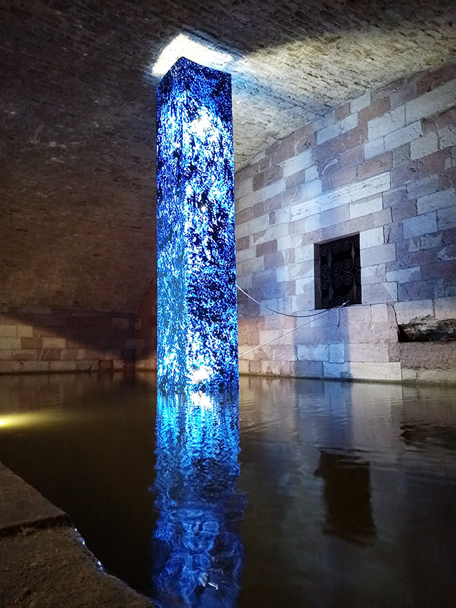 Stefano Frascarelli - CLÌMAX, installazione, Fonte di San Nicolò, Assisi