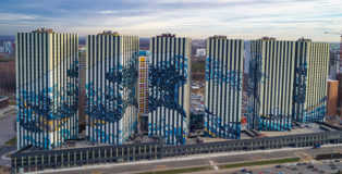 La grande onda di Kanagawa - Architettura creativa a Mosca. Etalon Group, Rendering progetto, Complesso Residenziale Etalon City, distretto di Butovo, periferia sud-ovest di Mosca.