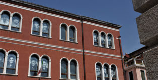 Handle With Care: JR - Inside Out Project a Venezia