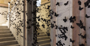 CARLOS AMORALES - L’ORA DANNATA, Fondazione Adolfo Pini, Milano, 2019. Foto di Andrea Rossetti, Courtesy l’artista e Fondazione Adolfo Pini.