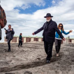 Michelangelo Pistoletto – TERZO PARADISO / Sulla sabbia di Ostia