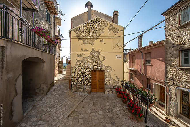 Pablo S. Herrero - CVTà street fest, Civitacampomarano, 2018. photo credit: Ian Cox