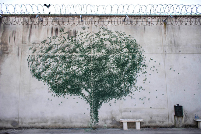 Pejac – Gold Mine, street art nella prigione “El Dueso”