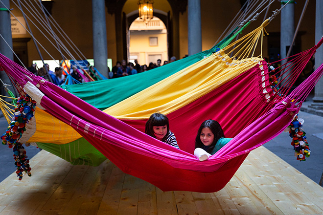 Opavivará! - REDE SOCIAL (Social Network/rete e sociale), Firenze, Cortile Palazzo Strozzi, 2019. photo credit: Alessandro Moggi.