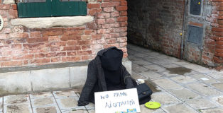 Michele Tombolini - La Mendicante Griffata