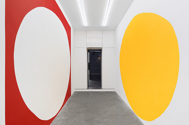 André Mendes - Ainda não, installation view, Matèria, 2019. Courtesy of Matèria. Photo credit: Roberto Apa