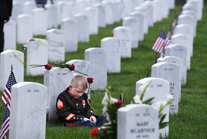 Matt McClain - Memorial Day, Arlington (USA), Best Author 2019, Siena International Photo Awards 2019