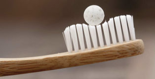 Change Toothpaste - Il dentifricio plastic free