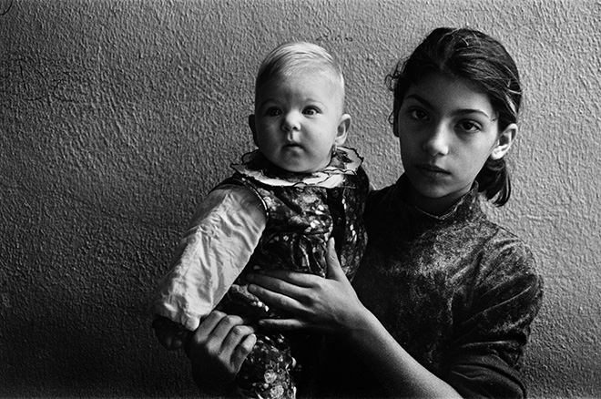 Letizia Battaglia - Zen, Palermo, 2001