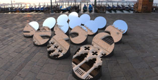 Arnaud Lapierre Design Studio - AZIMUT, Dynamic Mirror Art Installation, Venice, Italy, 2020. Photo credits: ARNAUD LAPIERRE & ANDREA GIANDINI ©