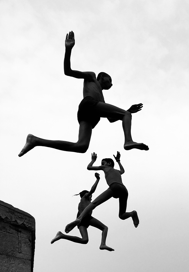 Dimpy Bhalotia, United Kingdom - Flying Boys, Location: Banaras, India Shot on iPhone X. Photographer of the Year Grand Prize. © IPPAWARDS - 2020 Winners