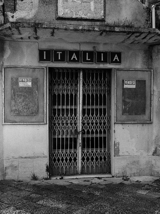 Francesco Bellina (Cesura), Salemi, Sicily, 2020. Former cinema Italia in the main square of Salemi