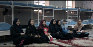 Sunless shadows di Mehrdad Oskouei - Iran, Norvegia 2019