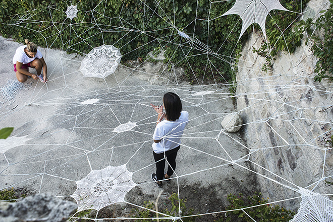 Nespoon - Cvtà Street Fest 2020, Civitacampomarano. Photo credit: Giorgio Coen Cagli. The work of Nespoon created with the precious laces of Civitese women.