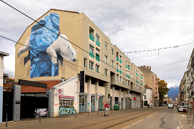 Nevercrew - Collapse, Cours Berriat 122, Grenoble. Grenoble Street Art Fest, 2020