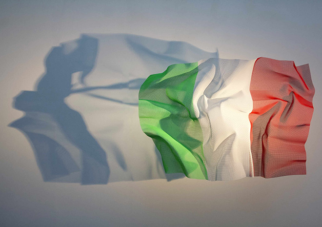 David Begbie - ITALIA, 2015 Italian flag sculpture, bronzemesh, suspended 94 x 64 x 20 cm 37.01 x 25.2 x 7.87 in - Cris Contini Contemporary.