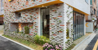 OA-Lab - Living Brick. photo credit: Kyungsub Shin