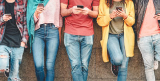 Tecnologia, app e smartphone hanno modificato tutto, anche l’intrattenimento   