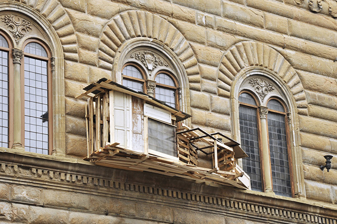 Tadashi Kawamata, Tree Huts, 2013. Installation in situ, Palazzo Strozzi, Firenze. Ph. Martino Margheri, Markus Bader. © Strozzina, Fondazione Palazzo Strozzi, Firenze Courtesy of the artist