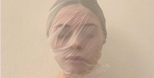 Progetto di Alessandra Azoto - IED Firenze, D-I-S-T-A-N-Z-I-A-M-E-N-T-O