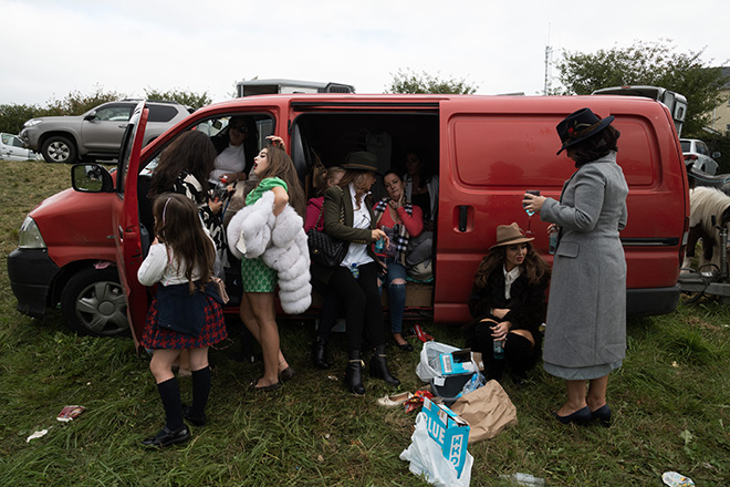 Carlo Bevilacqua - Travellers family Ballinasloe Horse Fair (IE), 2022. Fine Art Giclée Print On Cotton Archival Paper, 40 x 30