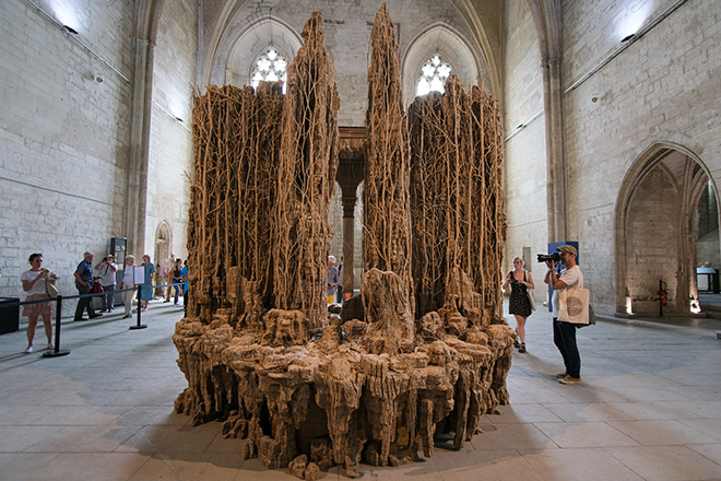 Côté cour côté, jardin Grande chapelle, 2021, expo Palazzo, Eva Jospin. Photo credit: ©OTresson