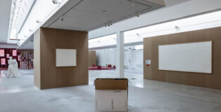 Jens Haaning - Take the money and run, 2021. Photo credit: Kunsten