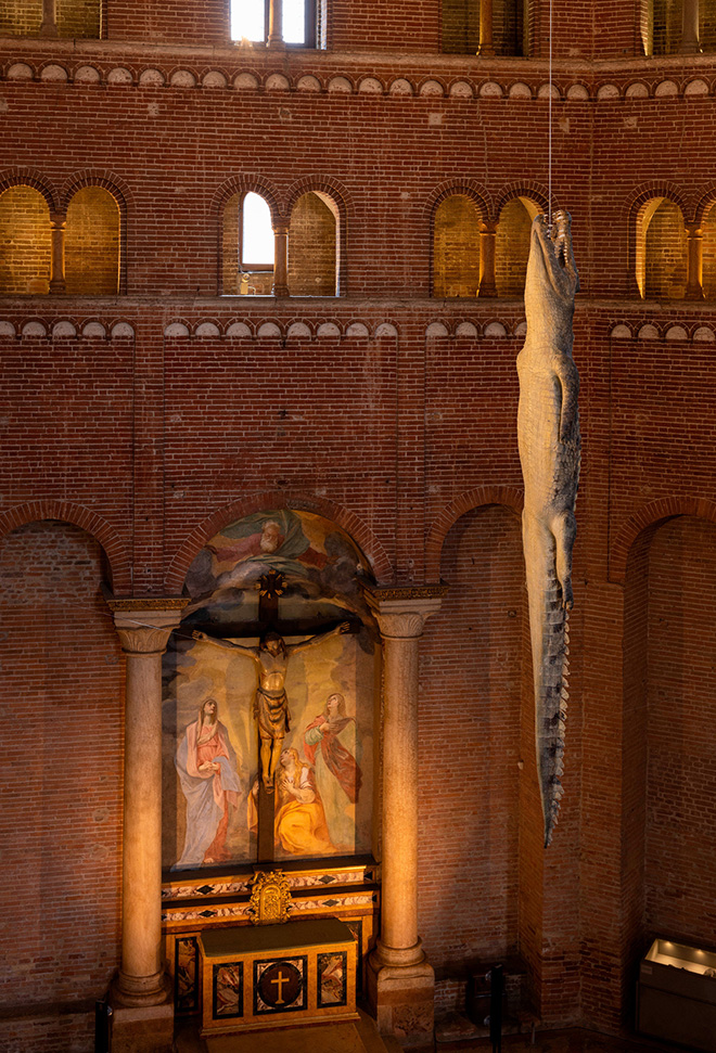 Maurizio Cattelan - Ego, Battistero di San Giovanni Battista, Cremona. Photo credit: Andrea Rossetti